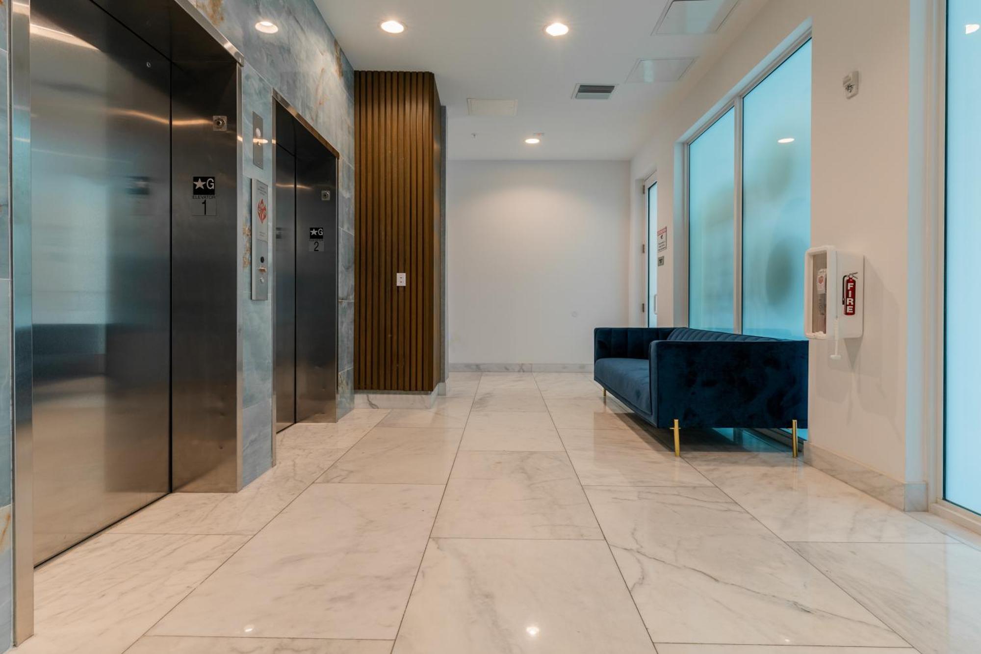 Miami Wood Apart Hotel New 2024 - Private Terrace - Free Garage - Beach 5 Min Hollywood Exterior foto